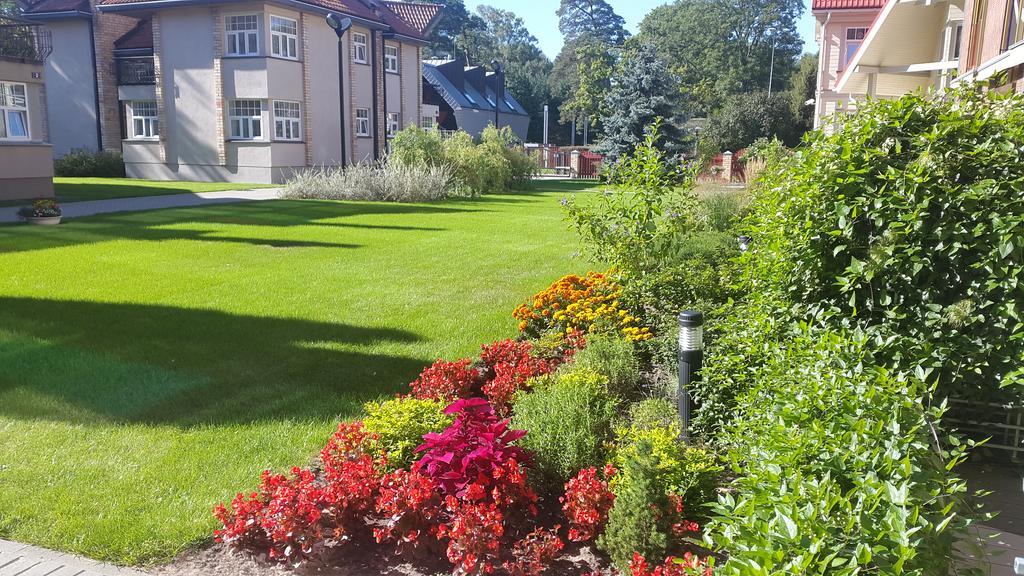 Apartamenti Kurshi Jūrkalne Exterior foto